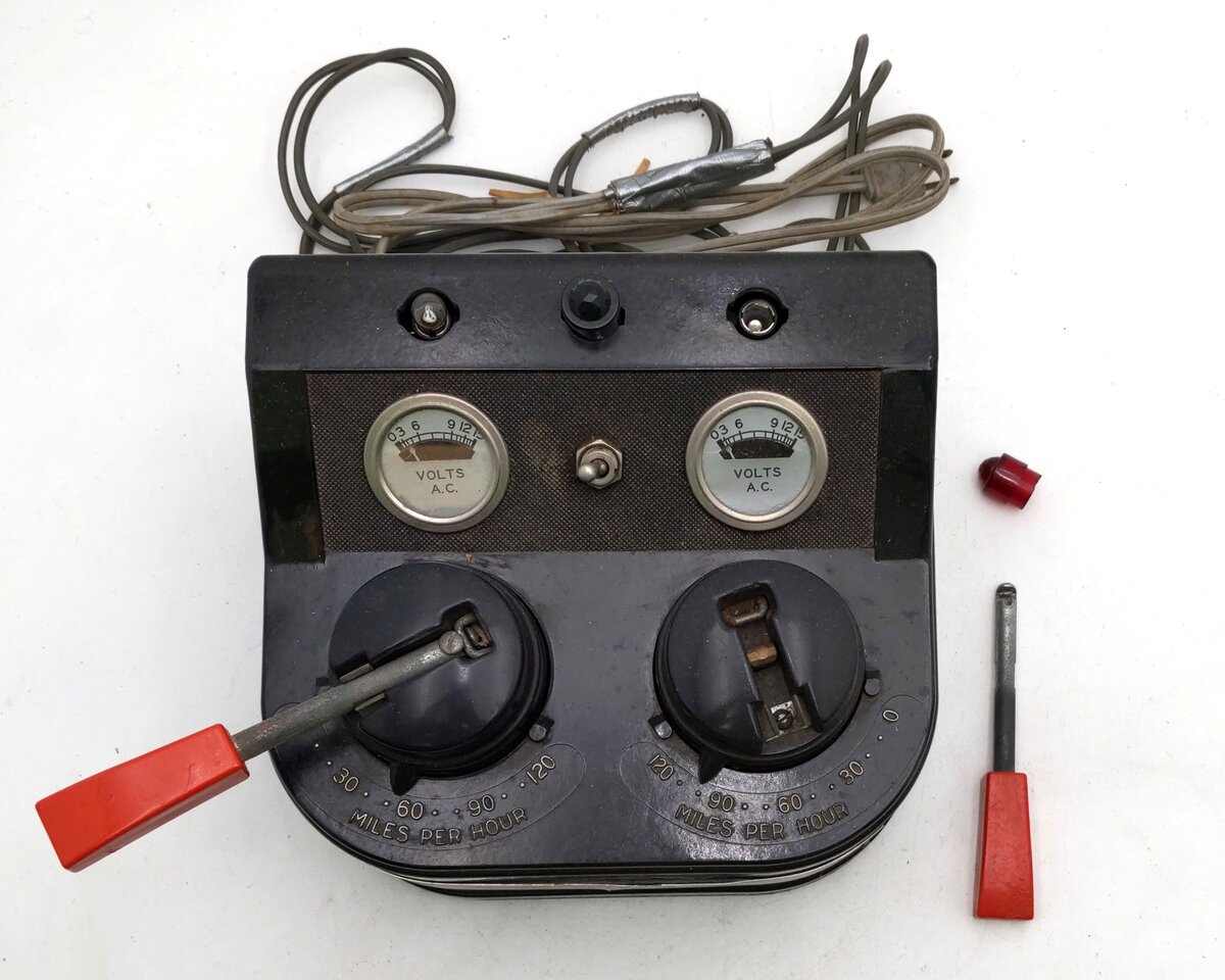 American Flyer 30B Vintage S 300 Watt Transformer - Runs 2 Trains