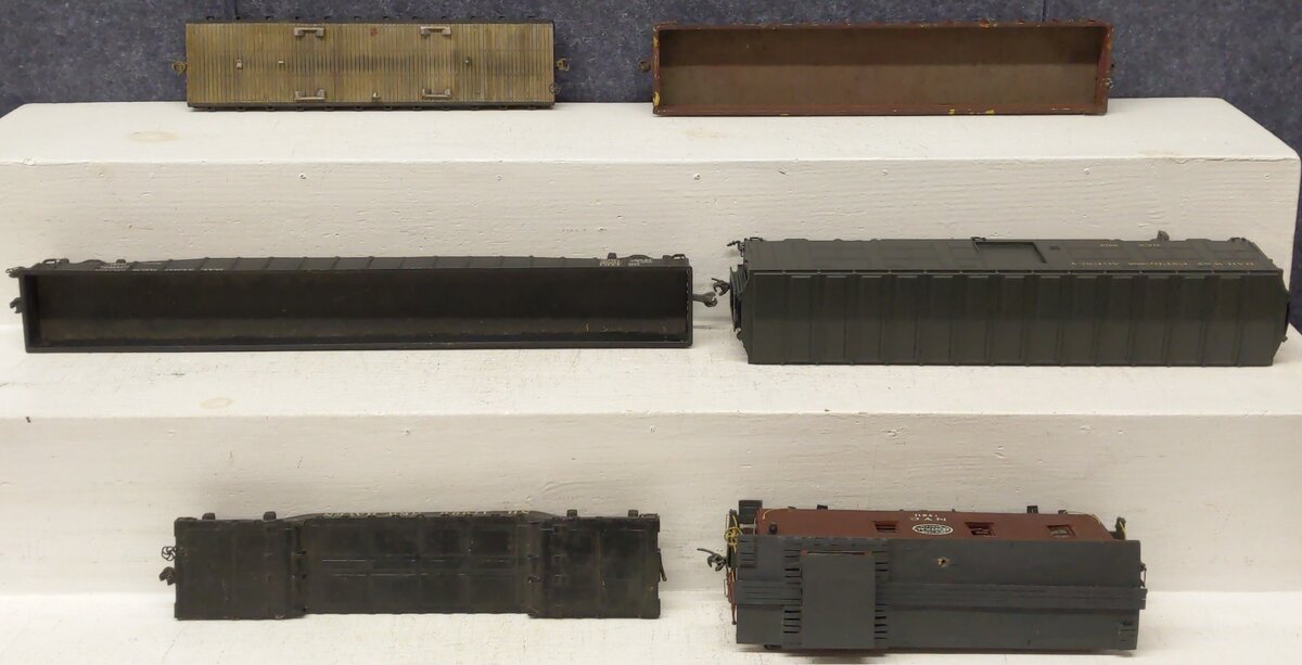 O Custom 2 Rail Assorted Freight Cars [6]
