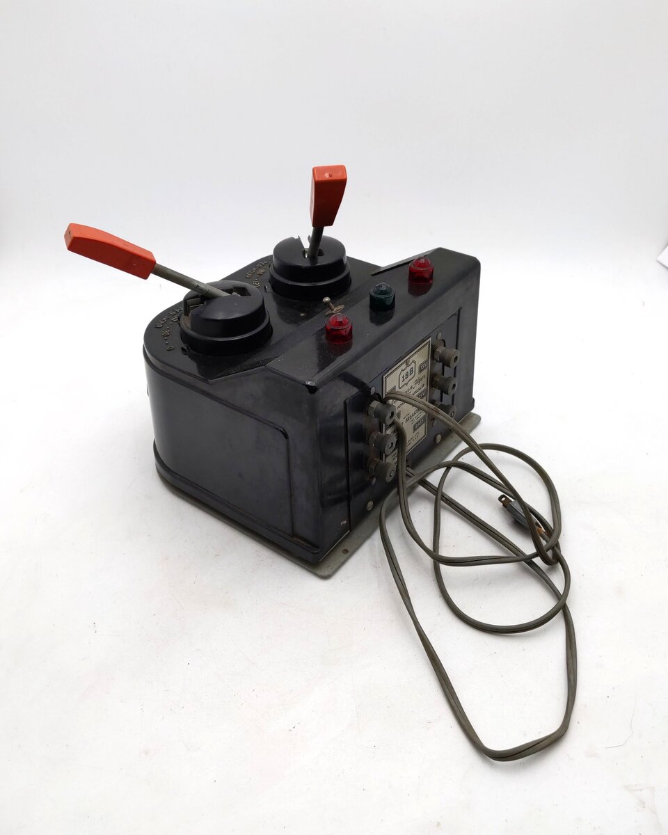American Flyer 18B Vintage S 190 Watt Transformer - Runs 2 Trains VG