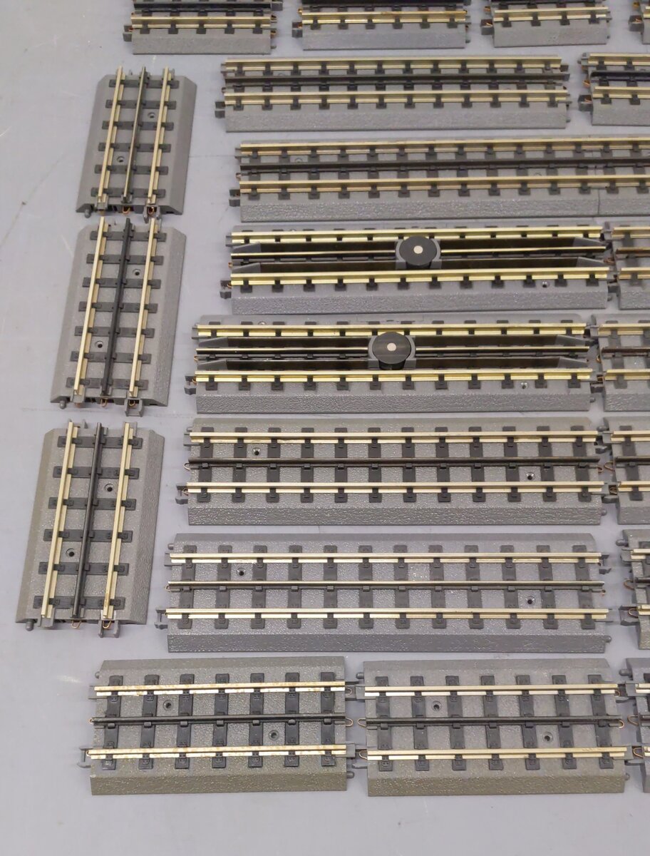MTH O Gauge Assorted Straight, Curved, & Switches [32] VG