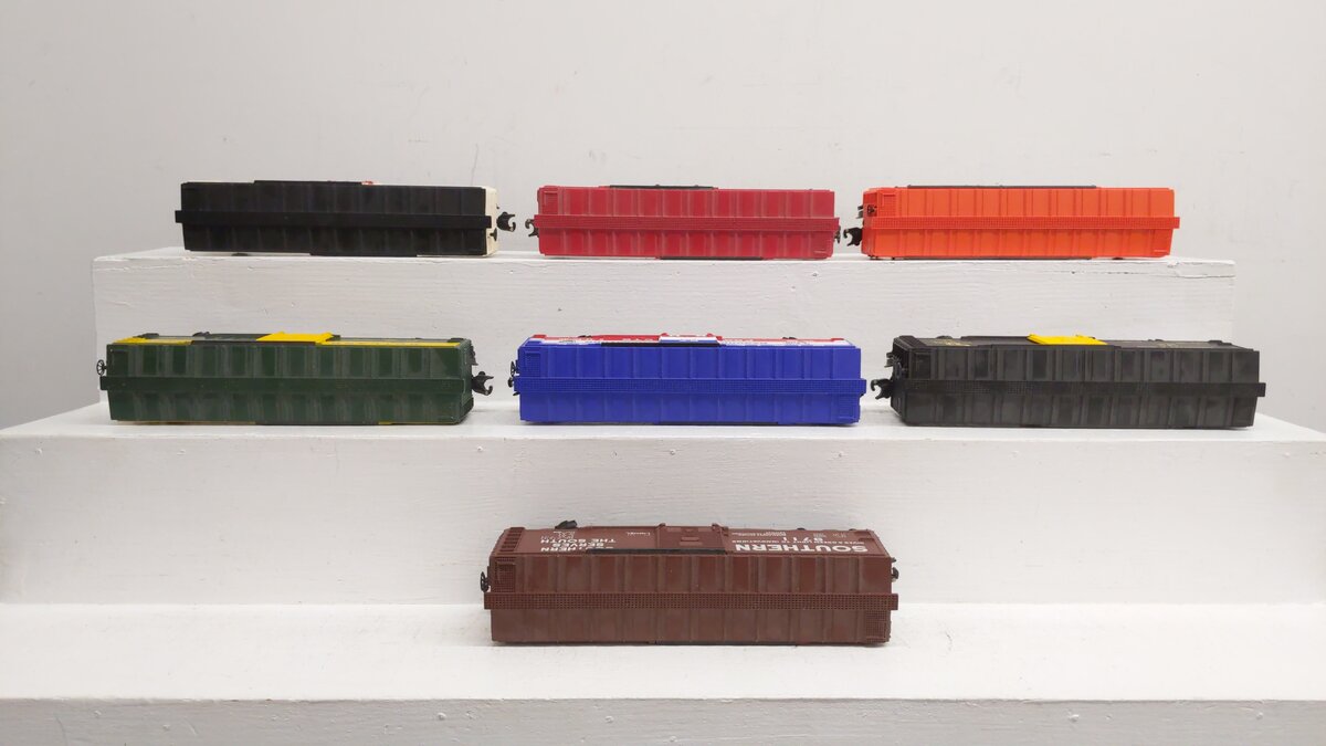 Lionel Assorted O Gauge MPC Boxcars [7] EX