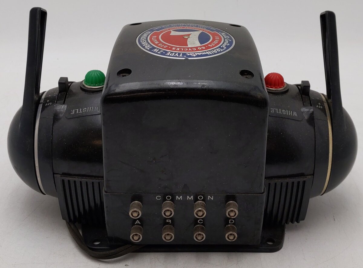 Lionel ZW Vintage O 250 Watt 4 Train Transformer with Whistle VG/Box