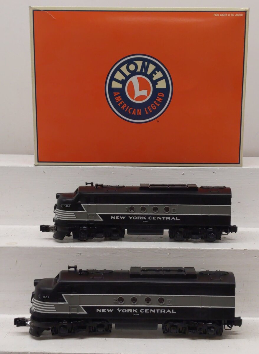 Lionel 6-18163 O New York Central FT AA Diesel Locomotive Set #1600/1601 EX/Box