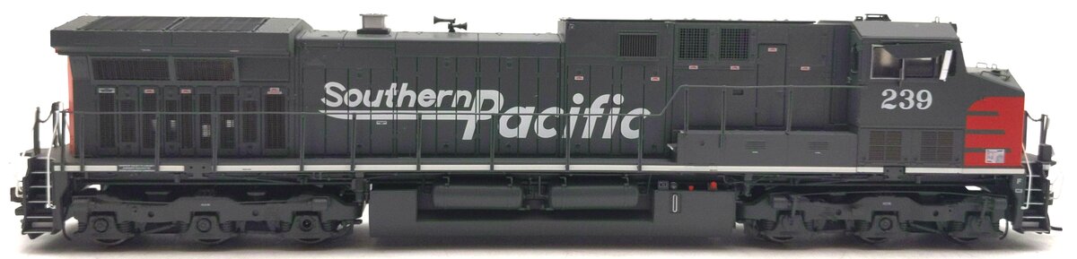 Athearn G31657 HO Southern Pacific AC4400CW Diesel Locomotive  w/ Sound/DCC #239 EX/Box
