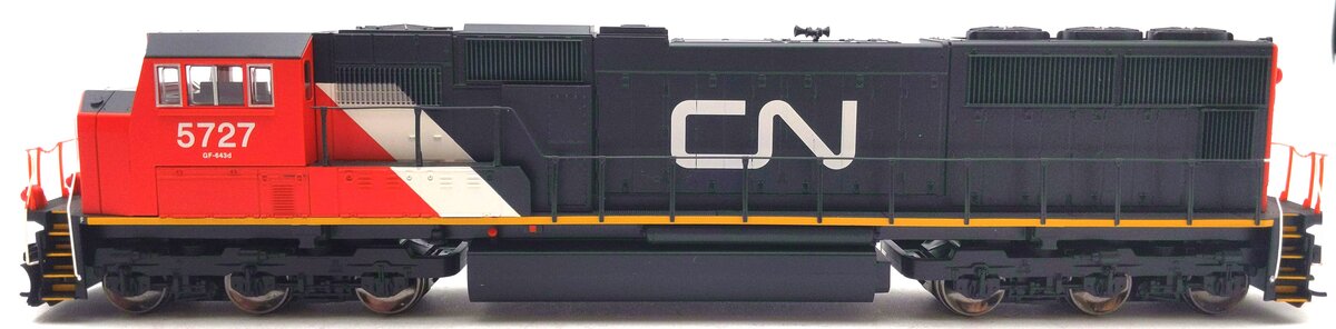 Walthers 910-11006 HO CN EMD SD75I Diesel Locomotive - Standard DC #5727
