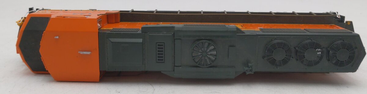 Athearn 91509 HO Scale BNSF (Heritage II) GP60M Diesel Locomotive #143 DCC Ready VG