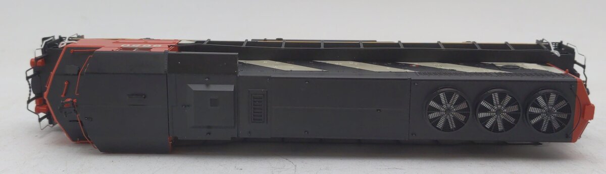 Atlas 10004402 HO Canadian National Silver GP40-2W Diesel Locomotive #9650