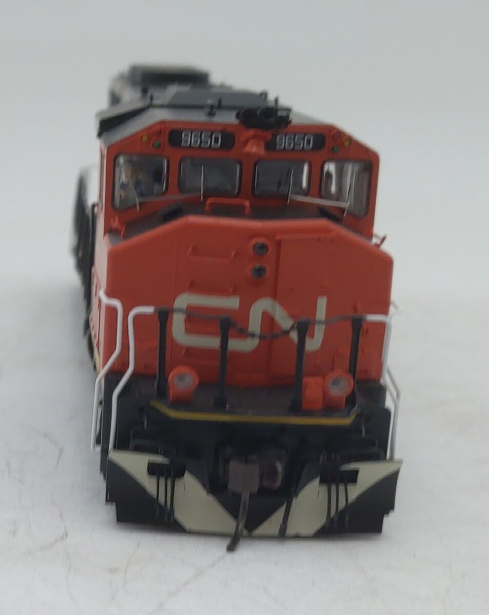 Atlas 10004402 HO Canadian National Silver GP40-2W Diesel Locomotive #9650