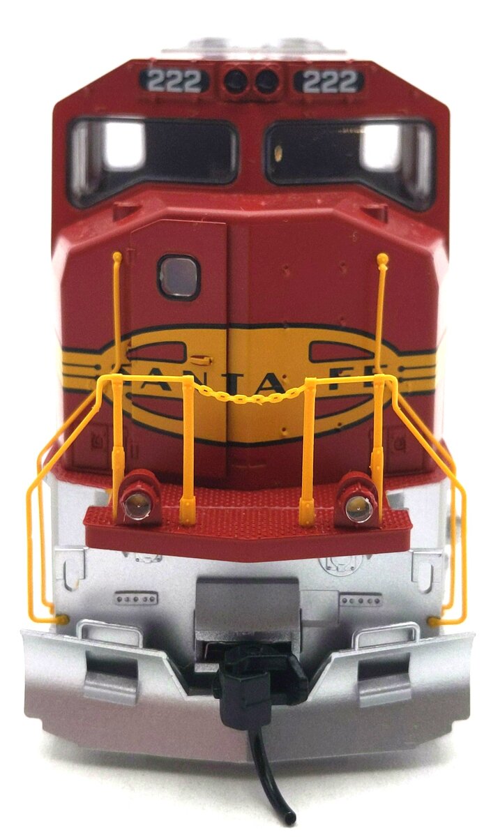 Walthers 910-11002 HO Santa Fe EMD SD75M Diesel Locomotive - Standard DC #222