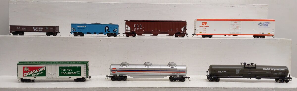 Tyco & Other HO Scale Assorted Freight Cars [7] VG