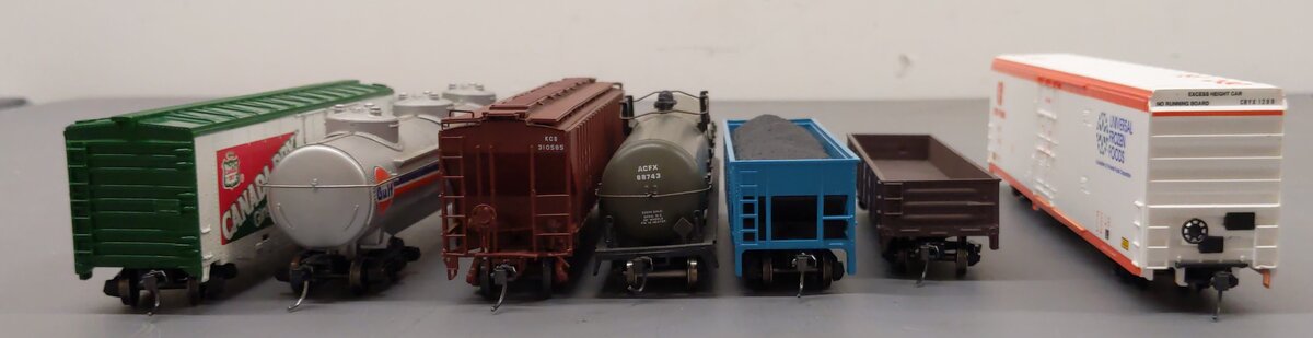 Tyco & Other HO Scale Assorted Freight Cars [7] VG