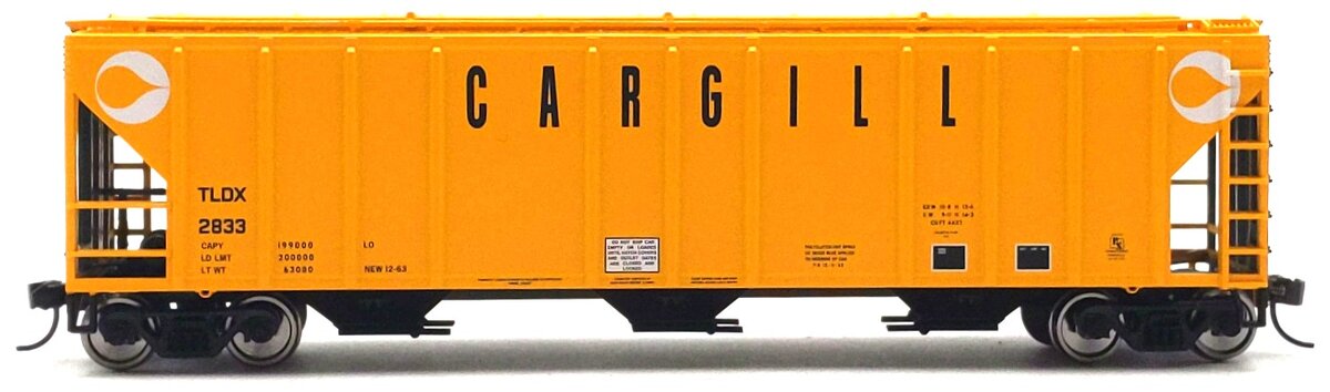 Walthers 910-49404 HO Cargill 50' PS PS2-CD 4427 3-Bay Covered Hopper RTR #2833