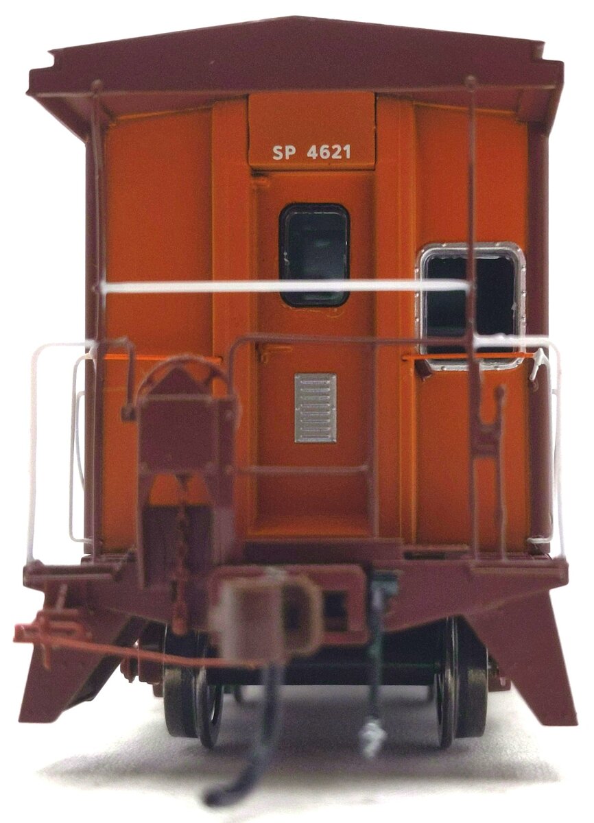 Athearn G63054 HO Bay Window C-50-7 Caboose w/Lights, SP #4621