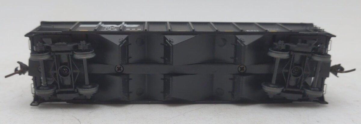 Bowser 144829 HO Scale Norfolk and Western 100t Hopper Car NS H69 #144829 EX