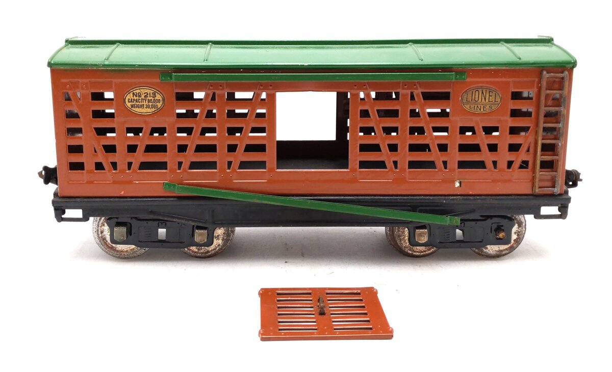 Lionel 213 Vintage Standard Gauge Tera Cotta & Green Cattle Car VG