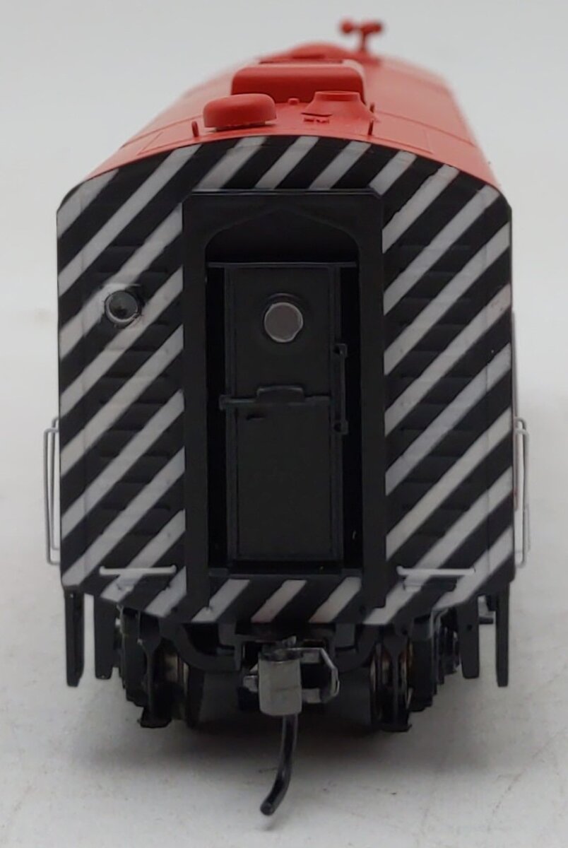 InterMountain 49989-03 HO Canadian Pacific EMD FP9 Diesel Engine EX/Box