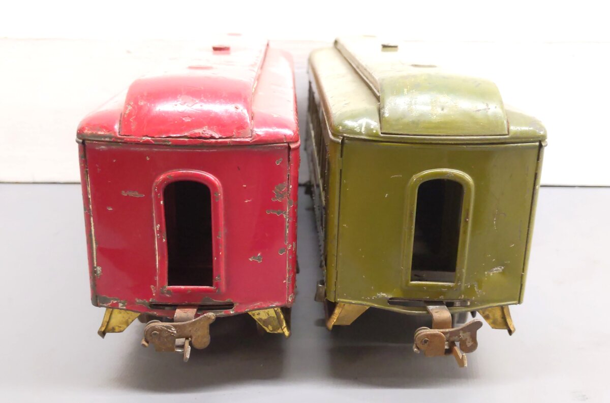 Lionel Vintage Standard Gauge Passenger Cars: 338, 337 [2] VG