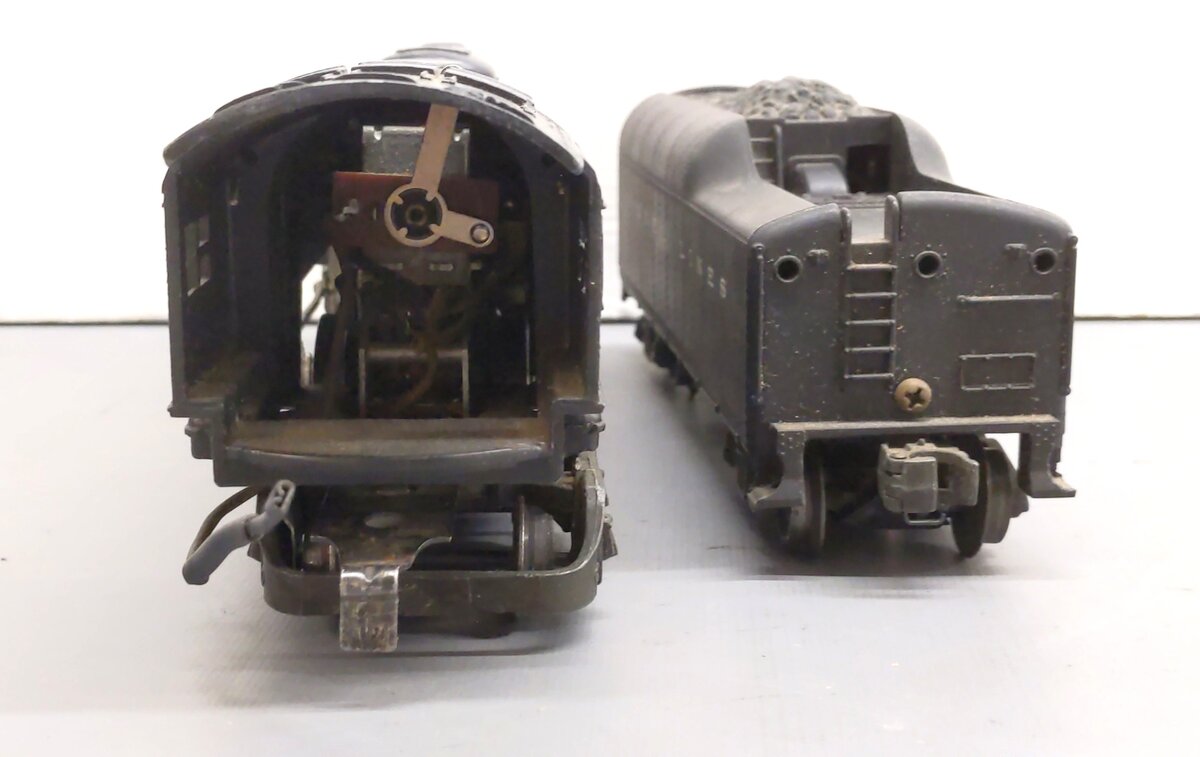 Lionel 2056 Vintage O 4-6-4 Steam Locomotive w/2046W Tender VG