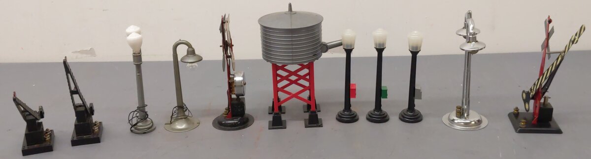 Marx Vintage O Gauge Accessories #417,065,078,072,073,429,438,428 [9] VG