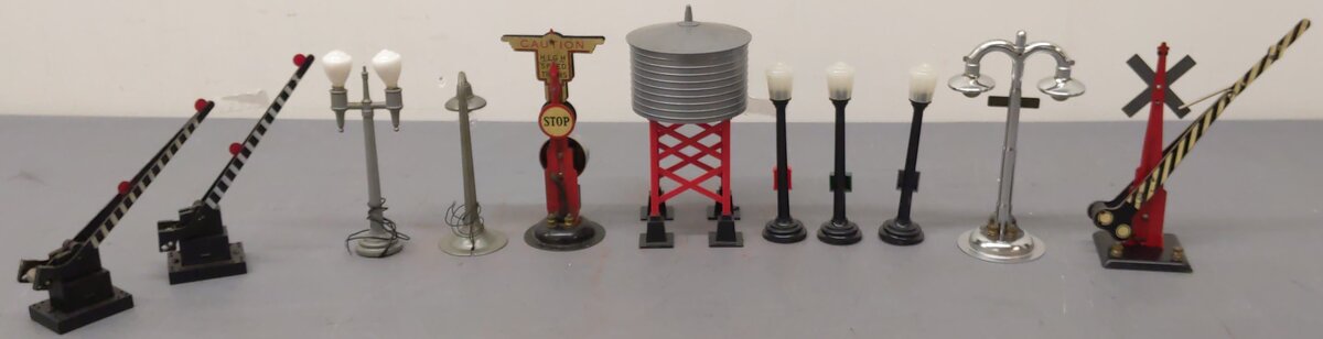 Marx Vintage O Gauge Accessories #417,065,078,072,073,429,438,428 [9] VG