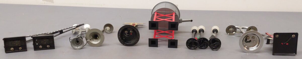 Marx Vintage O Gauge Accessories #417,065,078,072,073,429,438,428 [9] VG