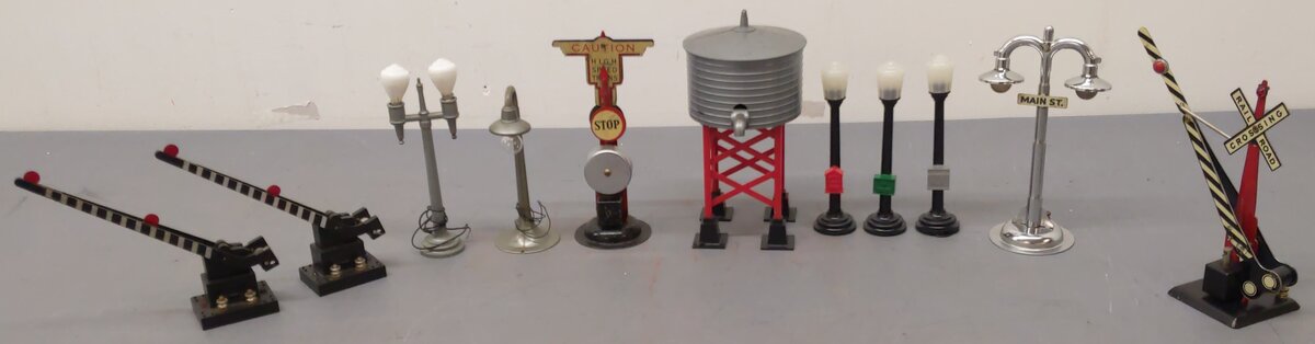 Marx Vintage O Gauge Accessories #417,065,078,072,073,429,438,428 [9] VG