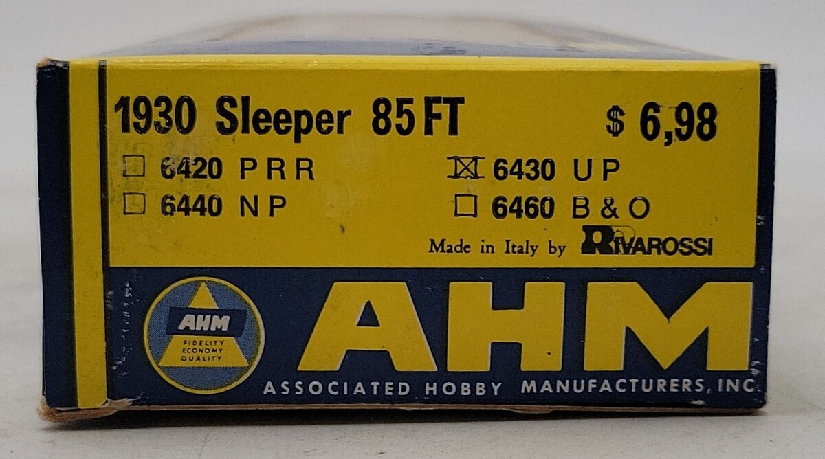 AHM 6430 HO Scale Union Pacific Sleeper Car #4056 EX/Box