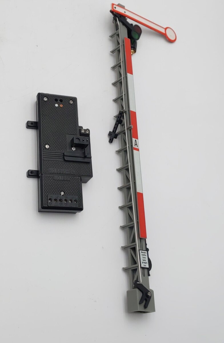 LGB 5092 G Scale Semaphore with Track Section EX/Box