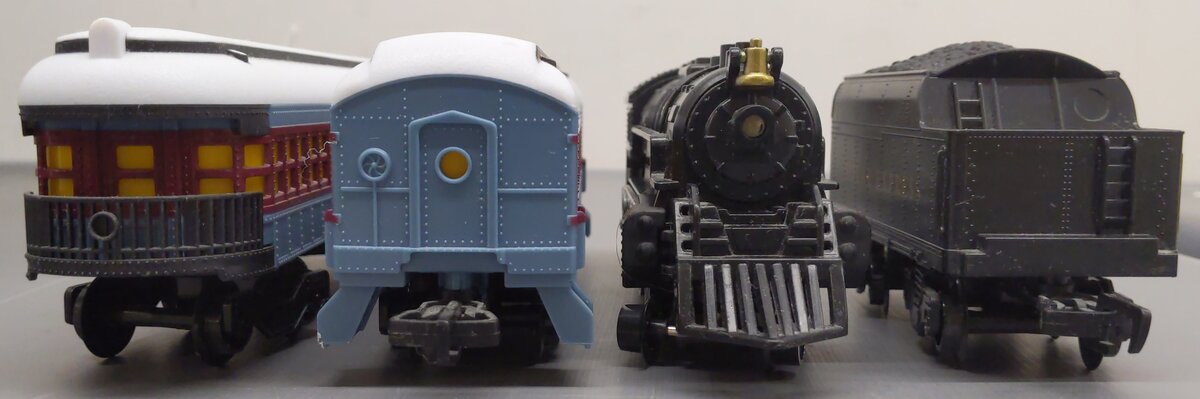Lionel 7-11925 O Gauge 2-Rail 28 Piece Polar Express Locomotive Set #1225 LN/Box
