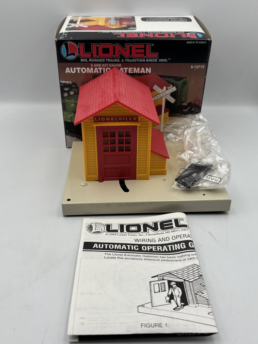 Lionel 6-12713 O Operating Automatic Illuminated Gateman NIB