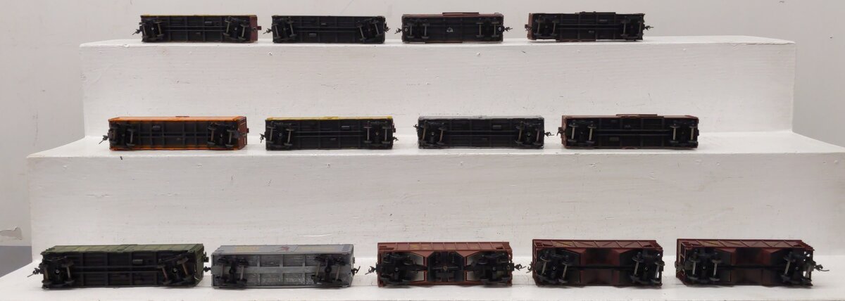AHM & Others HO Scale Assorted Freight Cars [13] EX