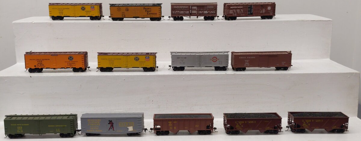 AHM & Others HO Scale Assorted Freight Cars [13] EX