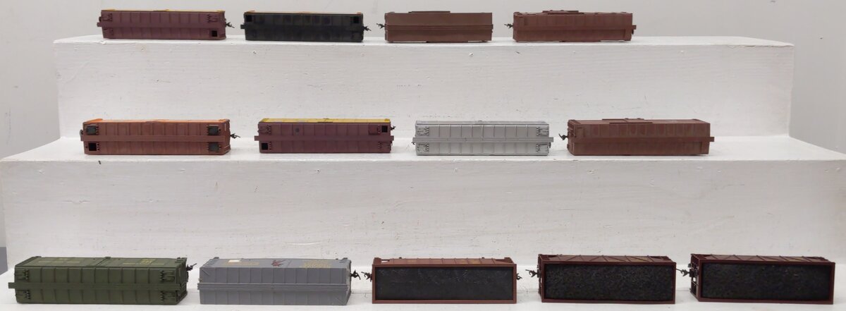 AHM & Others HO Scale Assorted Freight Cars [13] EX