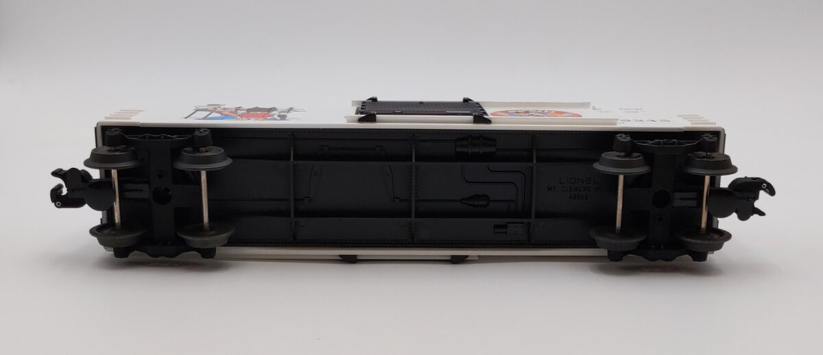Lionel 6-19245 O Gauge Disney Mickey‘s World Tour Hi Cube Boxcar #19245 NIB
