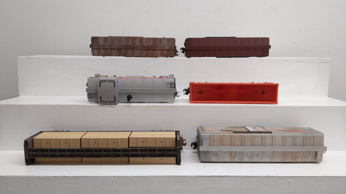 Lionel O Gauge Assorted Custom Weathered Freight Cars [6] VG/Box