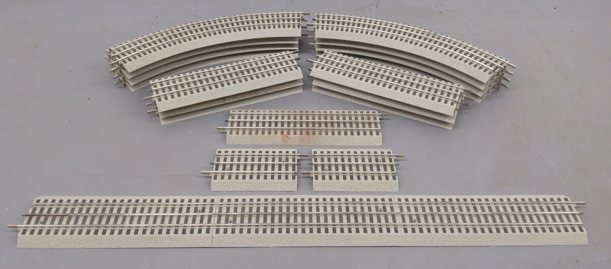 Lionel Assorted O Gauge Curved & Straight FastTrack [18] EX