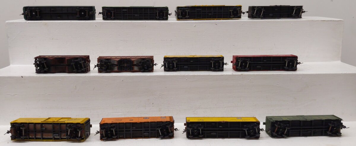 AHM & Others HO Scale Assorted Freight Cars [12] EX