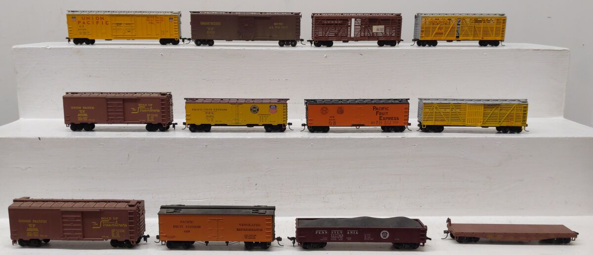 AHM & Others HO Scale Assorted Freight Cars [12] EX