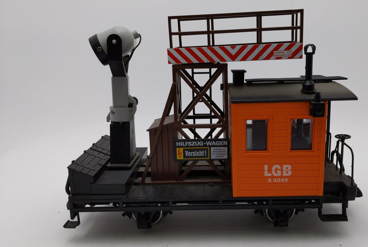 LGB 4049 G Scale Operating Searchlight Car w/ Metal Wheels EX