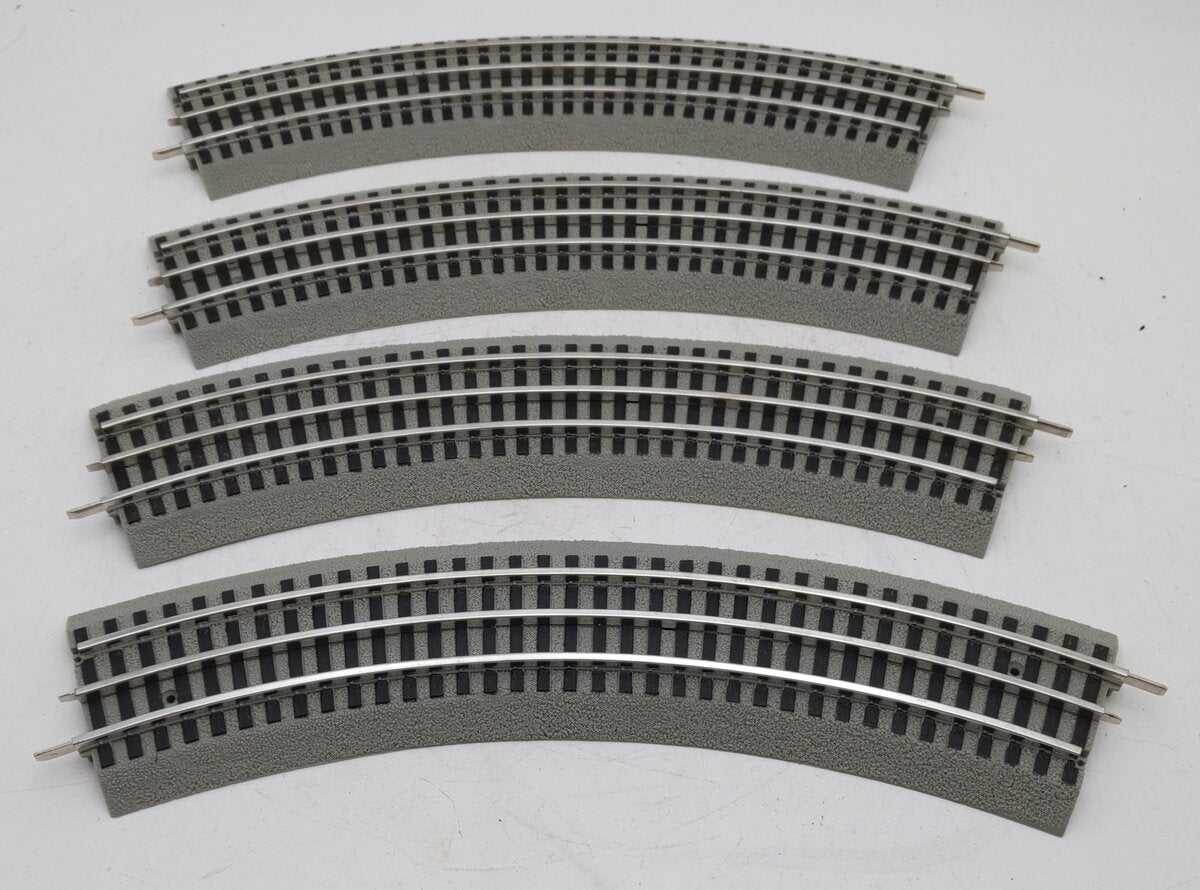 Lionel 6-85390 White O-36 Curved FasTrack (Pack of 4) EX