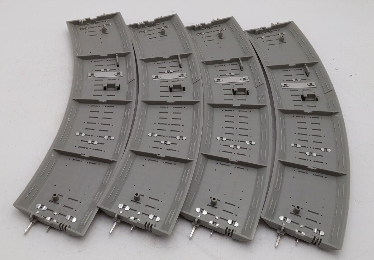 Lionel 6-85390 White O-36 Curved FasTrack (Pack of 4) EX