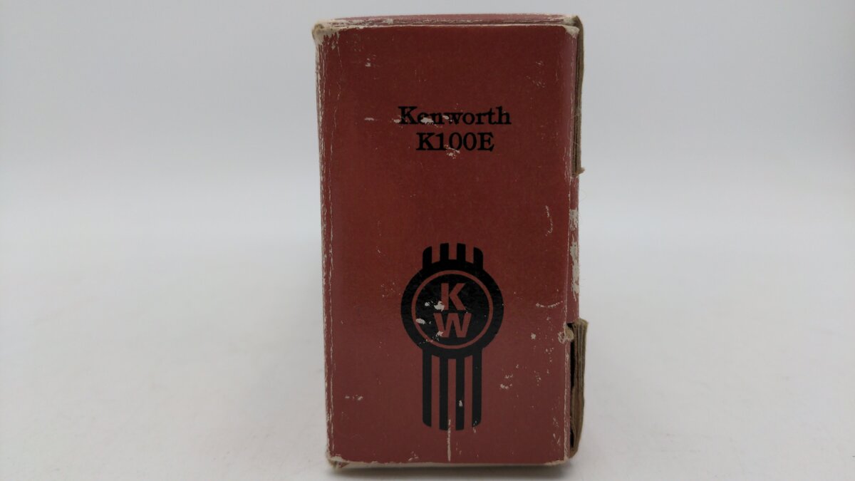 Racing Champions 00306 1:64 Scale Kenworth Motorcraft Lockable Coin Car EX/Box