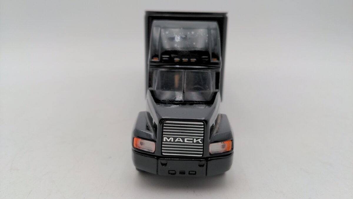 PEM M71518 1:64 Scale A Wild New Breed Truck And Trailer EX/Box