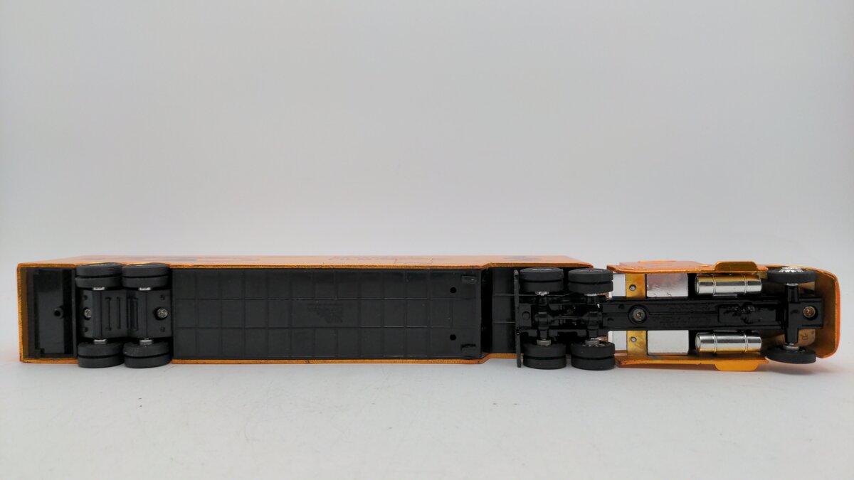 Racing Champions 95051 1:64 Scale Kodak Film Racing Transport Car EX/Box
