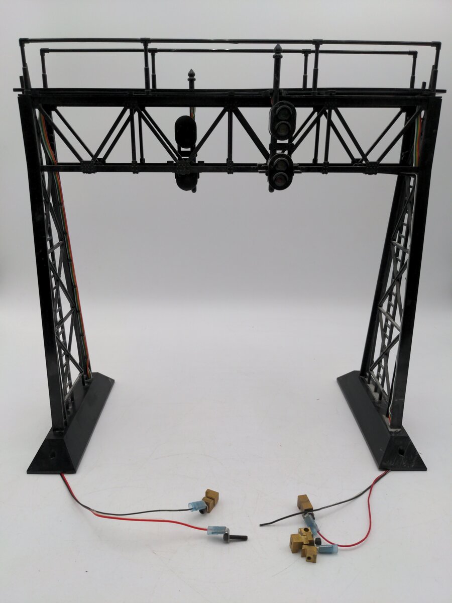 O Scale Operating Signal Bridge EX