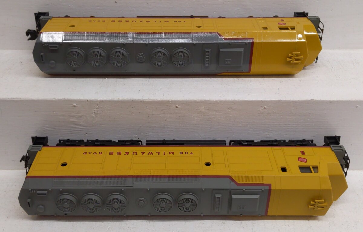Williams O Scale Milwaukee Road Diesel Locomotive #5 Set LN