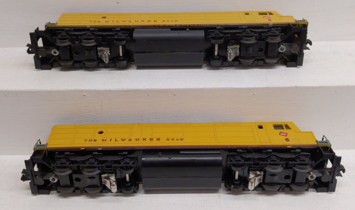 Williams O Scale Milwaukee Road Diesel Locomotive #5 Set LN