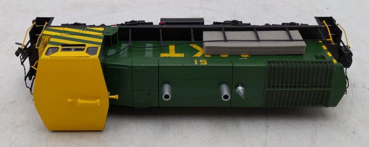 Athearn 96663 HO Missouri Kansas Texas RTR SW1500 Diesel Locomotive #51