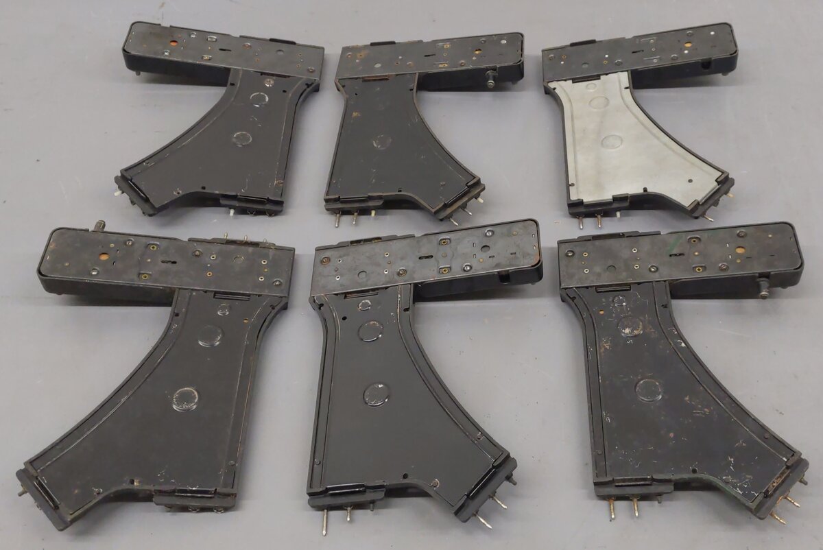 Lionel O22 Vintage O Left-Hand & Right-Hand Electric Remote Switches [6]