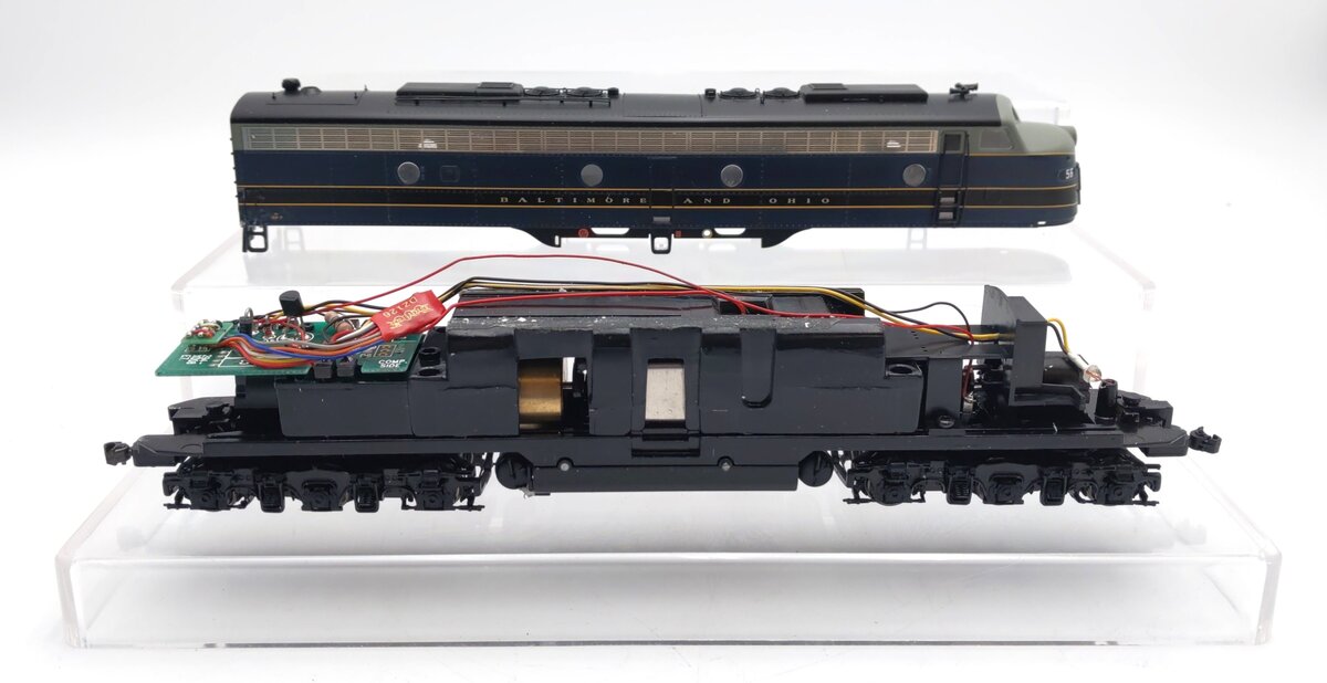 Proto 2000 30797 HO B&O E8/9 Diesel Locomotive #56 w/DCC EX/Box